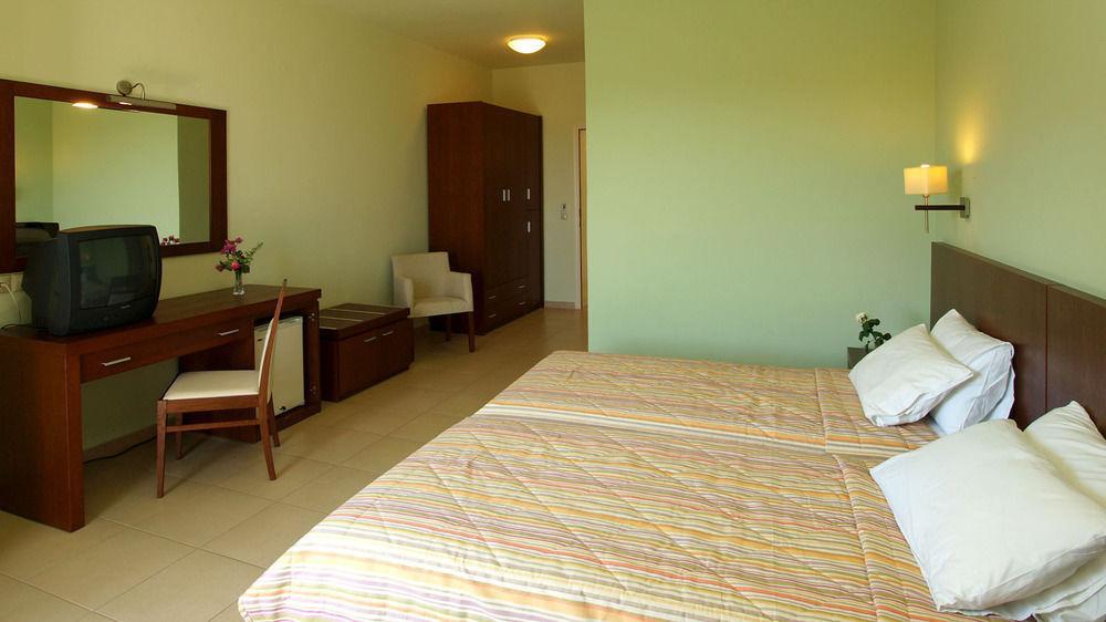 Skiathos Club Hotel & Suites Vasilias  Exteriör bild
