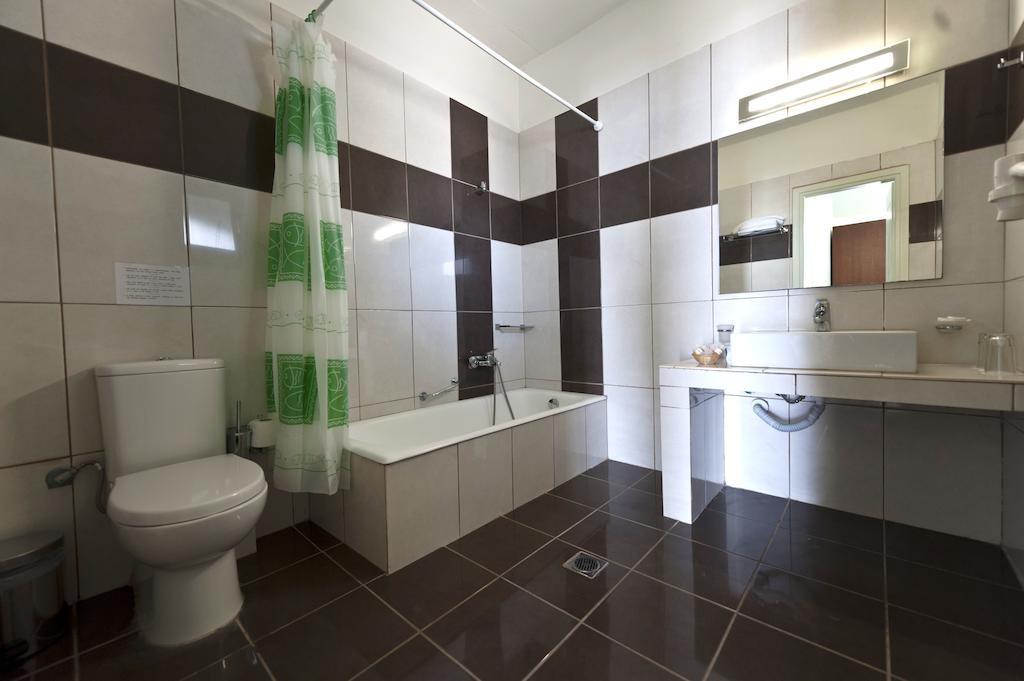 Skiathos Club Hotel & Suites Vasilias  Exteriör bild