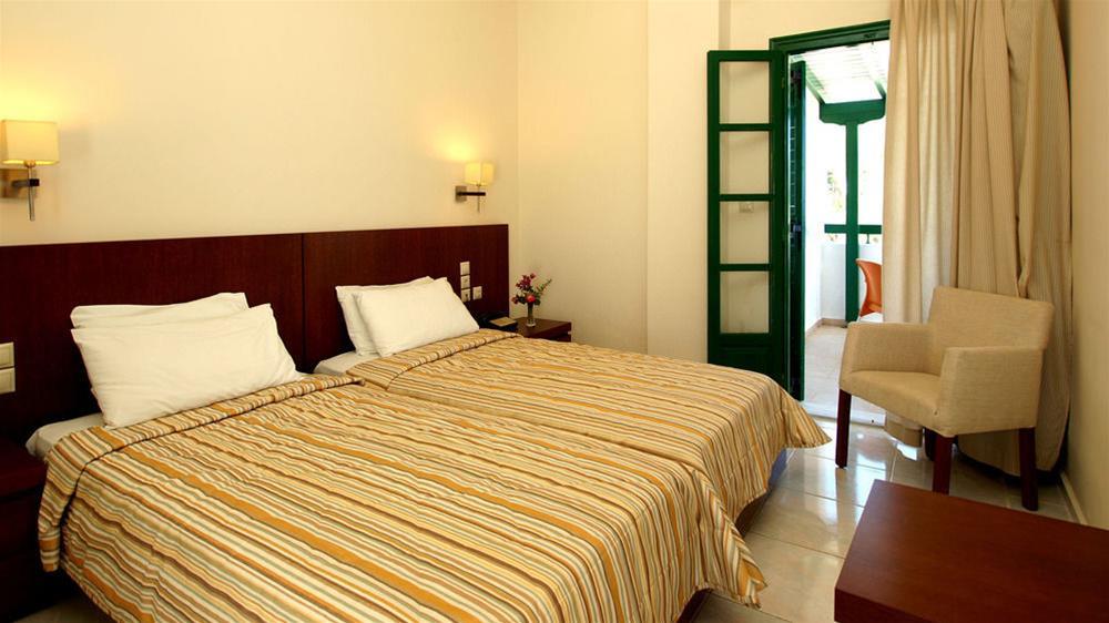 Skiathos Club Hotel & Suites Vasilias  Exteriör bild